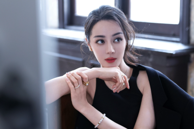迪丽热巴
