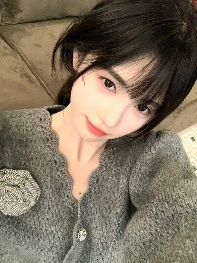 鞠婧祎女头