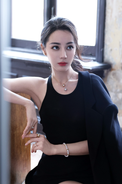 迪丽热巴