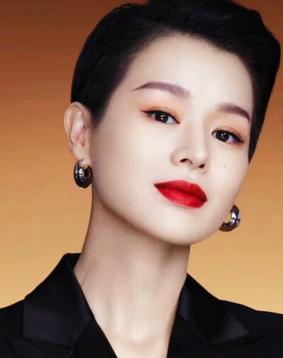 胡杏儿