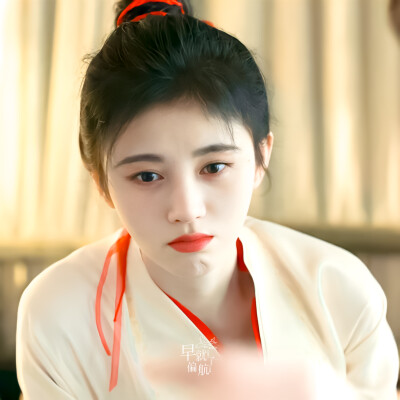 鞠婧祎