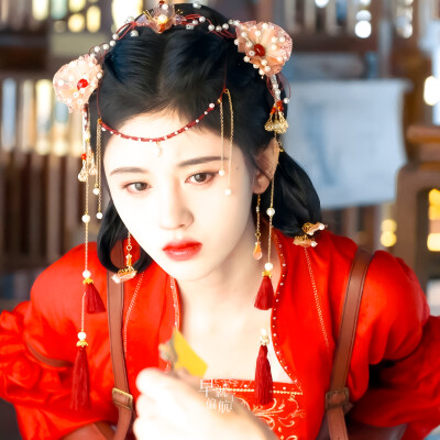 鞠婧祎