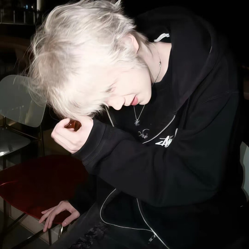权威男头