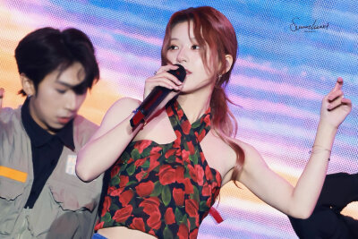 cr.Sweetheart_赵露思