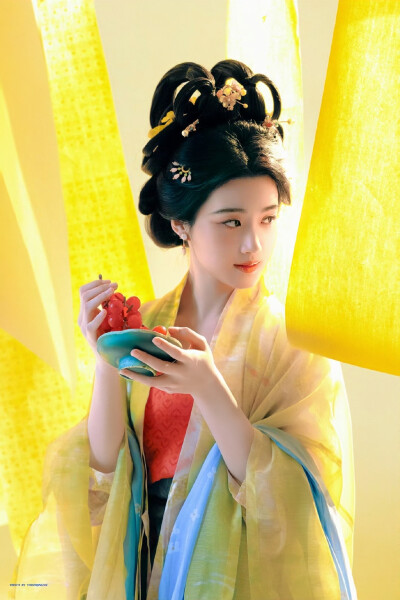 卢昱晓