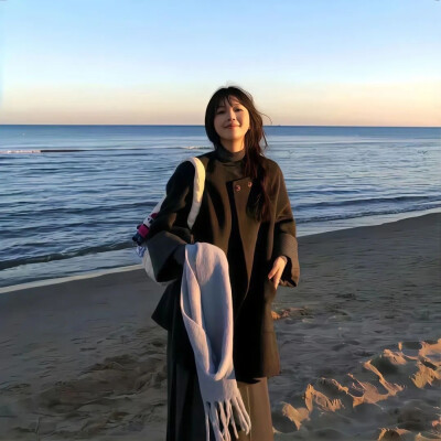  女头