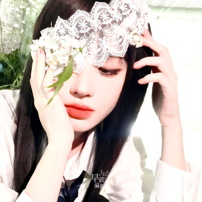 鞠婧祎