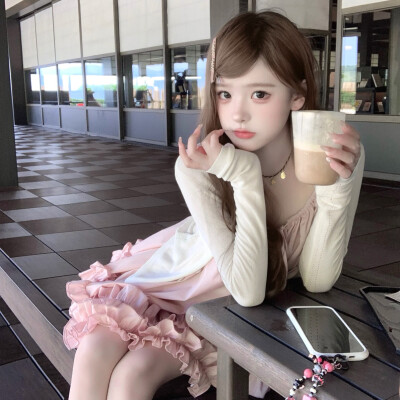 女头
二传头像注明出处
