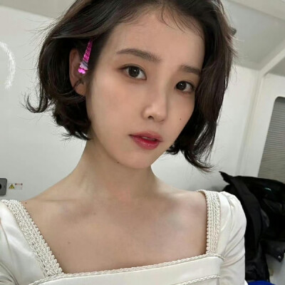 IU の 头像