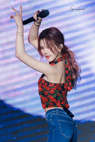 cr.Sweetheart_赵露思