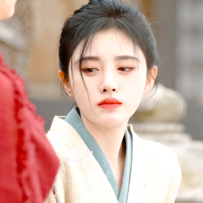 鞠婧祎