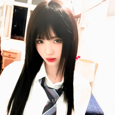 鞠婧祎