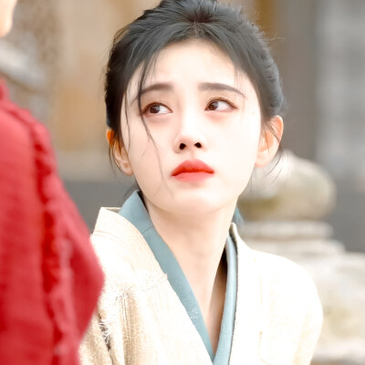 鞠婧祎