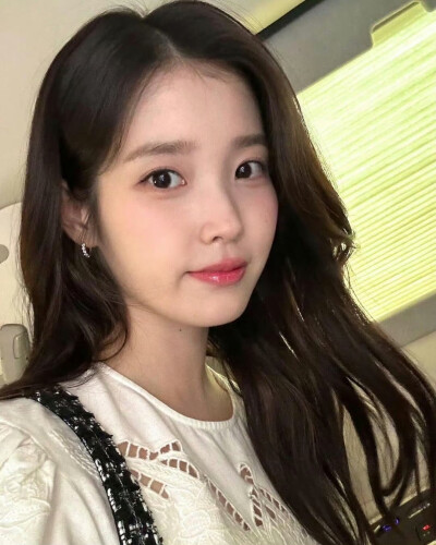 IU の 头像