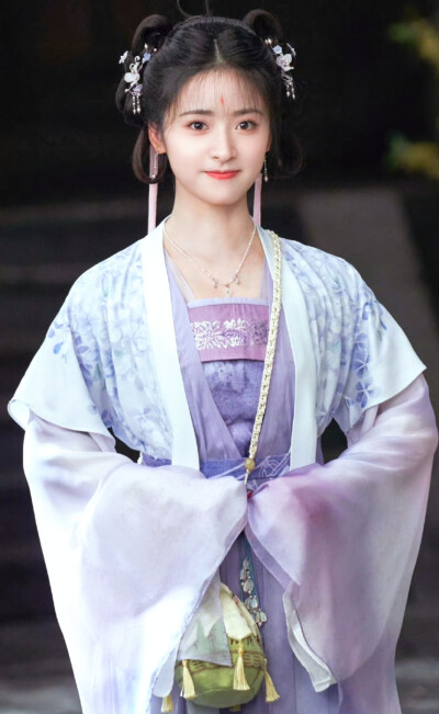 沈月