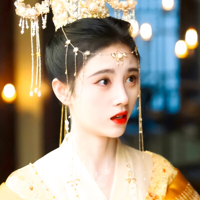 鞠婧祎