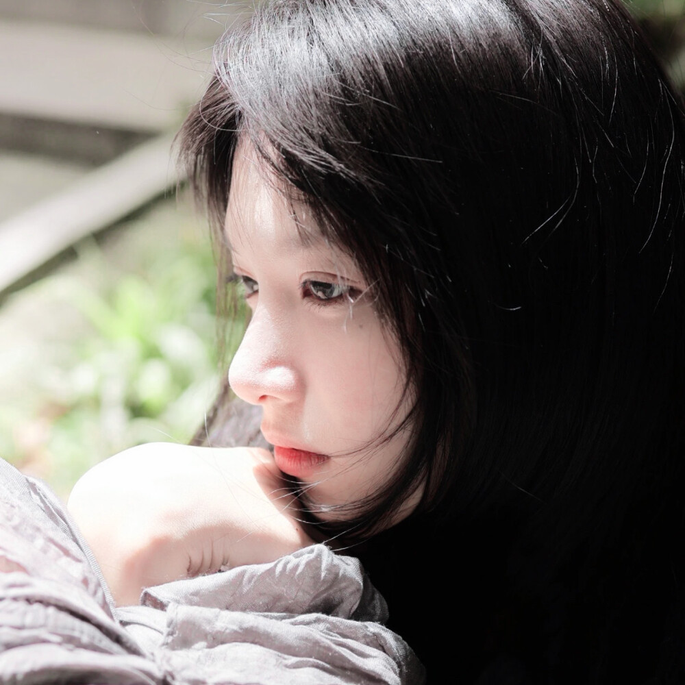 风格女头
二传头像注明出处