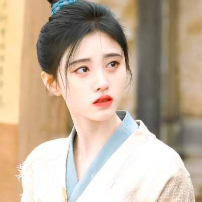 鞠婧祎