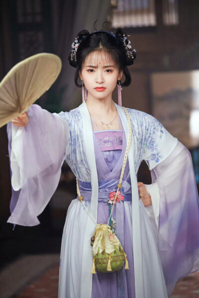 沈月