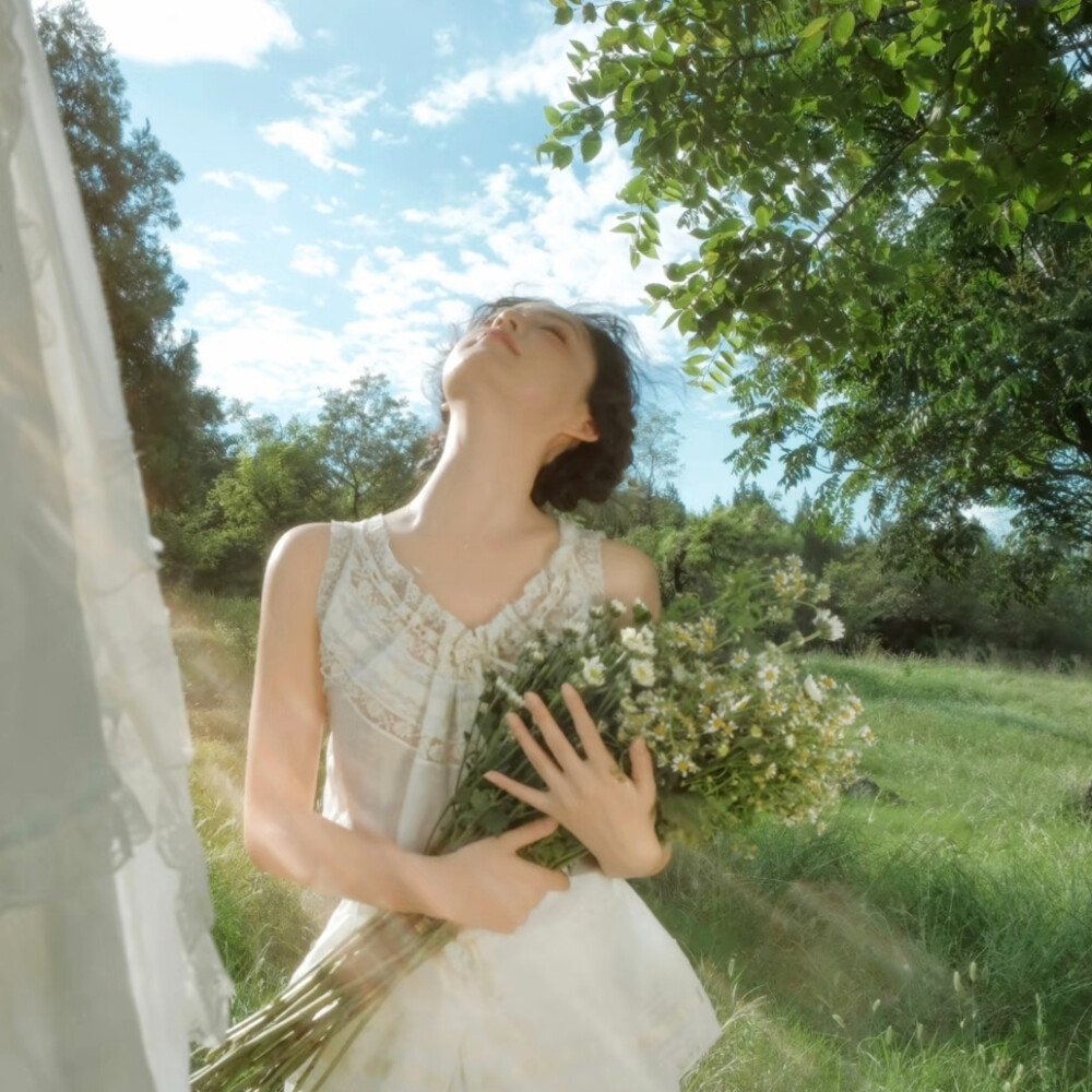  ᵀʰᵃⁿᵏ ʸᵒᵘ ᶠᵒʳ ᶠⁱⁿᵈⁱⁿᵍ ᵐᵉ ⁱⁿ ᵗʰᵉ ᶜᵒʳⁿᵉʳᵒᶠ ᵗʰᵉ ʷᵒʳˡᵈ.
谢谢你 在世界的角落 找到我。
头像背景套图