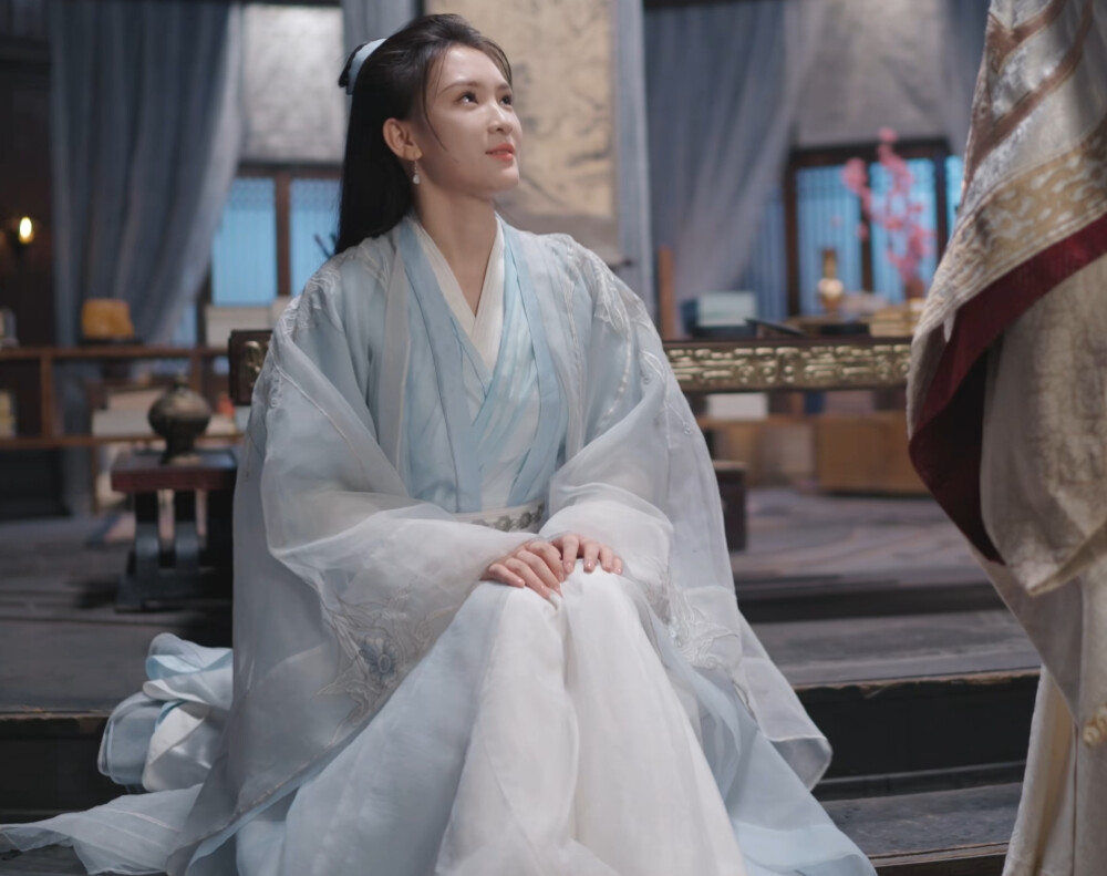 娘娘今日不上朝