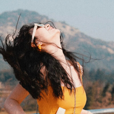 
ˢᵒᵐᵉ ˢᵗᵒʳⁱᵉˢ ᶜᵃⁿ'ᵗ ˢᵗᵃⁿᵈ ˡᵃᵗᵉʳ, ᵉˢᵖᵉᶜⁱᵃˡˡʸ ᶠᵉᵉˡⁱⁿᵍˢ·
有些故事经不起后来 特别是感情。
女头/by拟黎