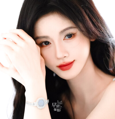 鞠婧祎
