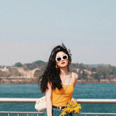 
ˢᵒᵐᵉ ˢᵗᵒʳⁱᵉˢ ᶜᵃⁿ'ᵗ ˢᵗᵃⁿᵈ ˡᵃᵗᵉʳ, ᵉˢᵖᵉᶜⁱᵃˡˡʸ ᶠᵉᵉˡⁱⁿᵍˢ·
有些故事经不起后来 特别是感情。
女头/by拟黎