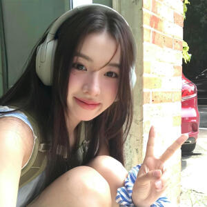 ＃生命力女生头像 ​​​＃Wechat氛围感女头＃夏日头像＃自由感＃自然系＃蝴蝶女孩头像＃艺术感头像＃胶片感头像＃复古＃棕色系