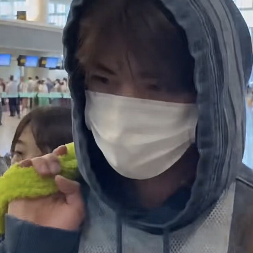 片段中有些散落