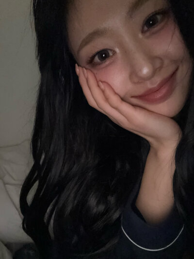 本月少女 河秀映