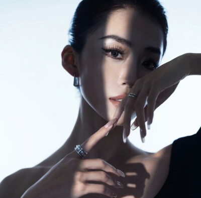 七彩