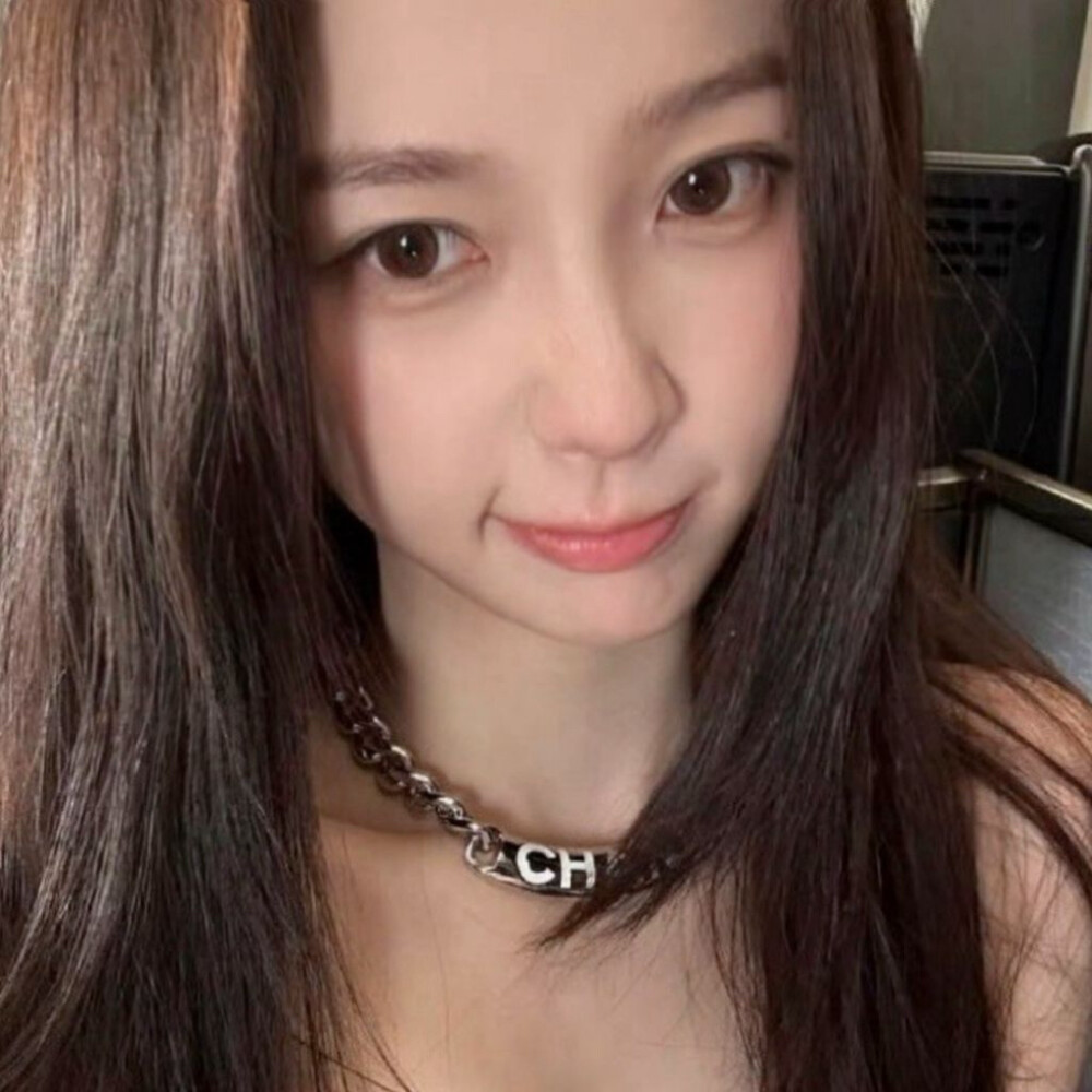 这是我女神，我调过一点点拿图单收好吗宝宝们(´･ω･`)