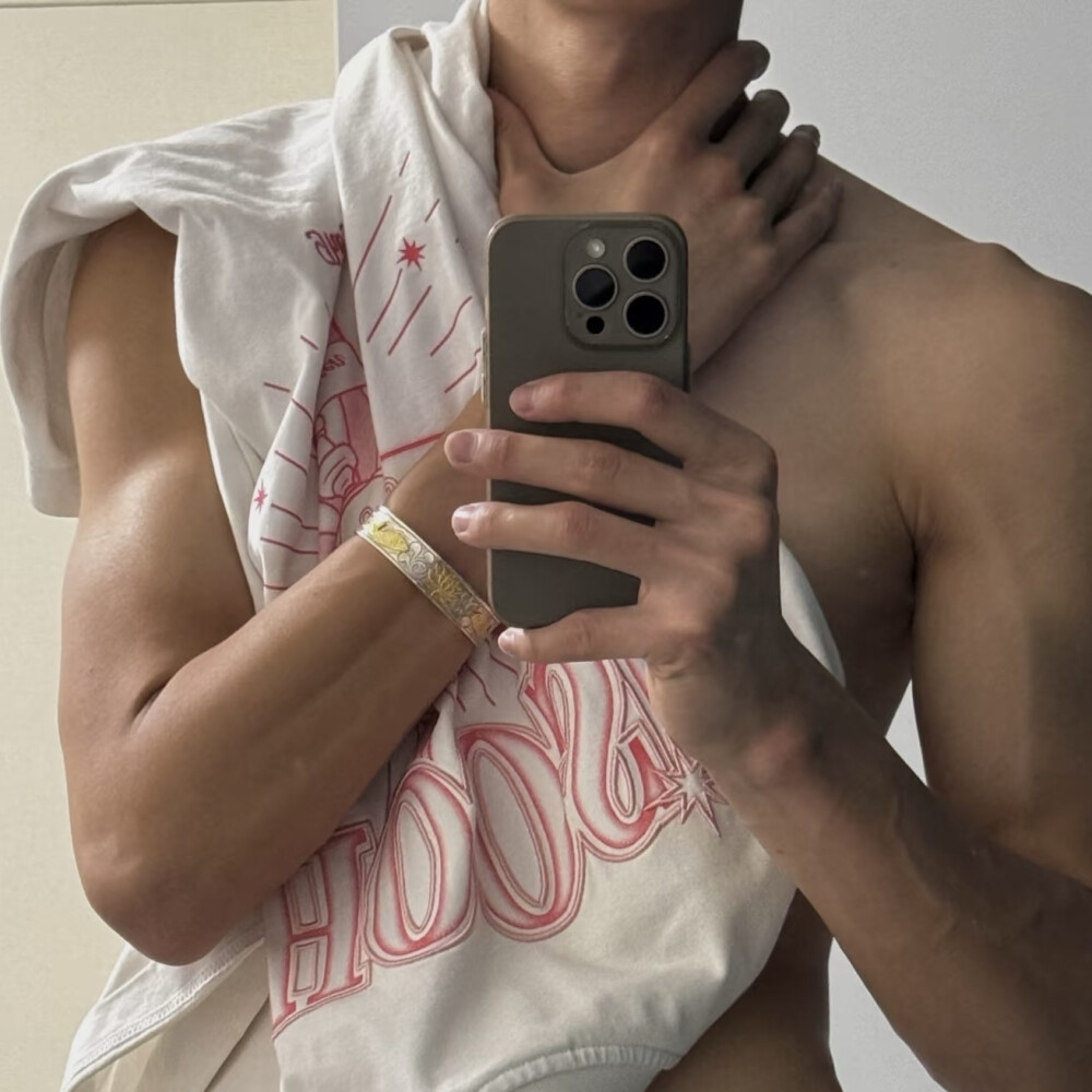 男生头像
雨天适合发呆