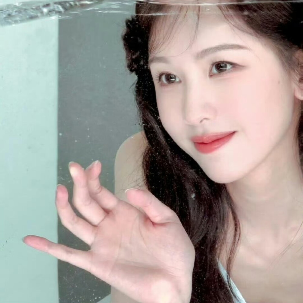 陈都灵