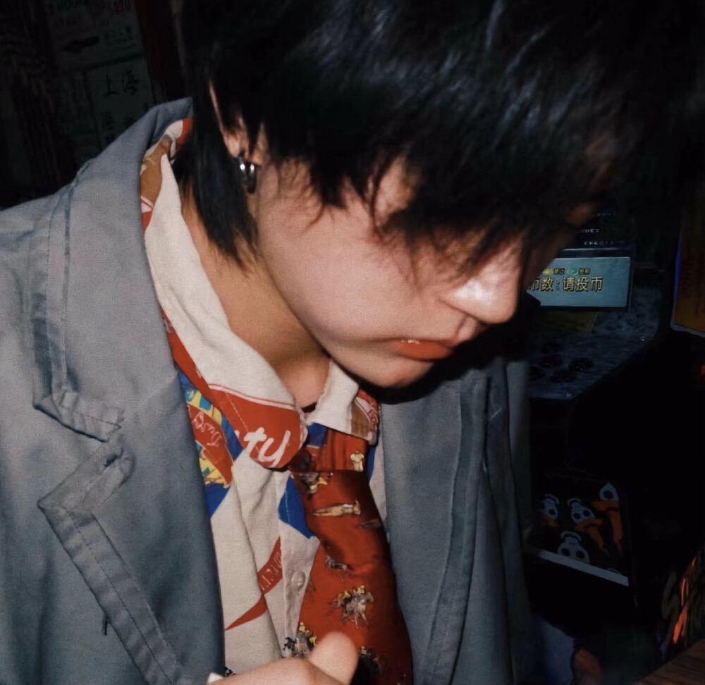 男生头像
雨天适合发呆