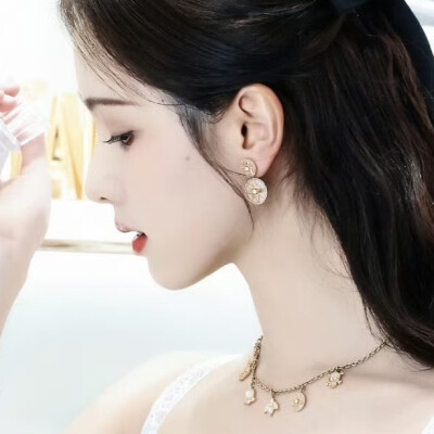 陈都灵