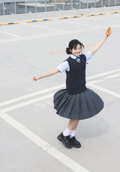 沈月