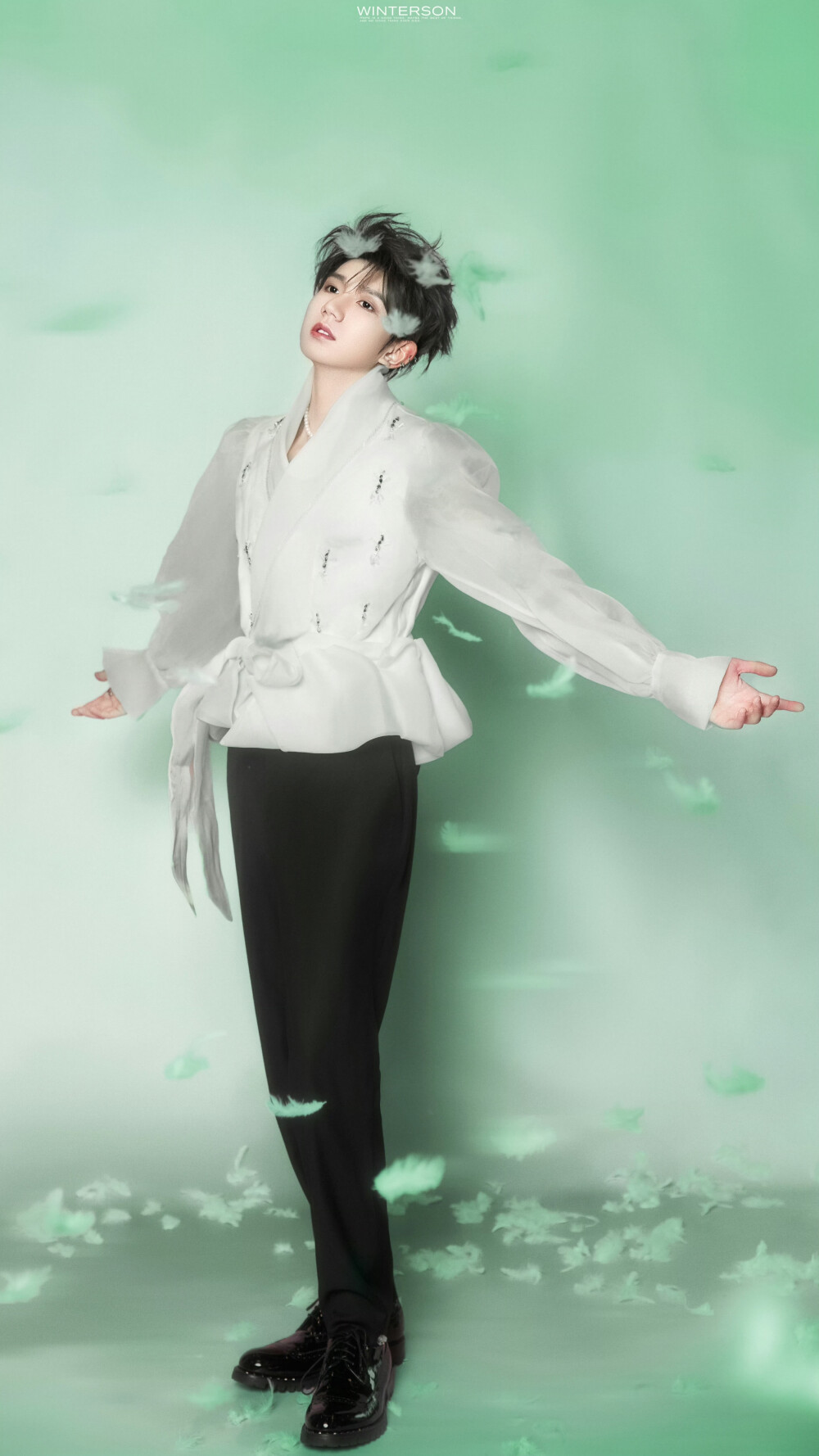 王源
cr.@·winterson·