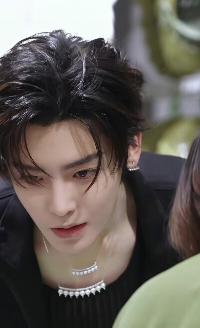 侯明昊