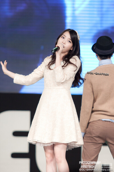 IU