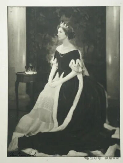 黛博拉-米特福德