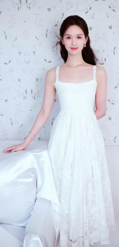陈都灵