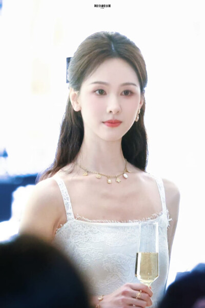 cr.阿什么南什么刻