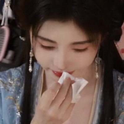 鞠婧祎