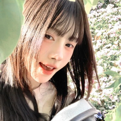 鞠婧祎