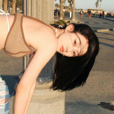 女头