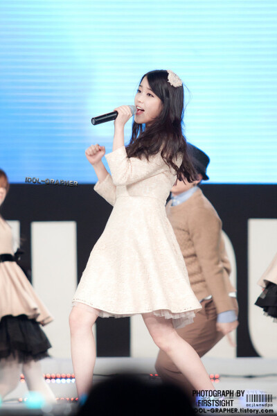 IU