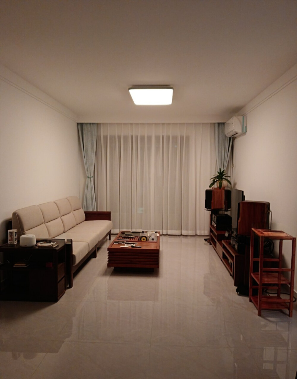客厅