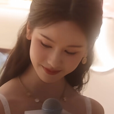 陈都灵